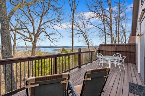 Unit 114 - Ample outdoor seating for friends and family