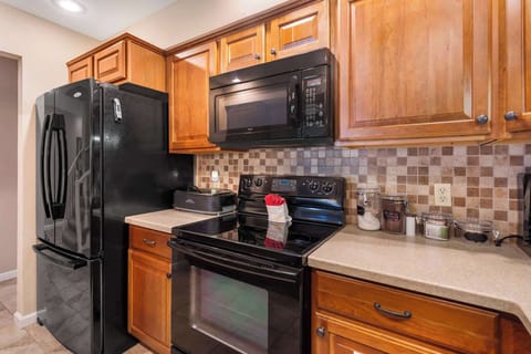 Fully furnished and equipped kitchen