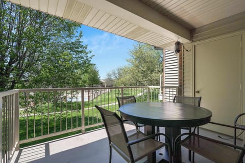 Balcony with outdoor seating