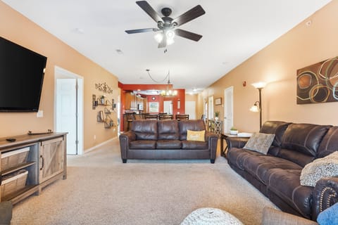 Step into the tranquil haven of Rockwood Lakeview Retreat