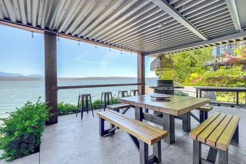 Poulsbo Vacation Rental | 3BR | 2.5BA | Step-Free Entry | 2,400 Sq Ft