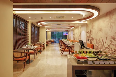 Daily continental breakfast (INR 450 per person)