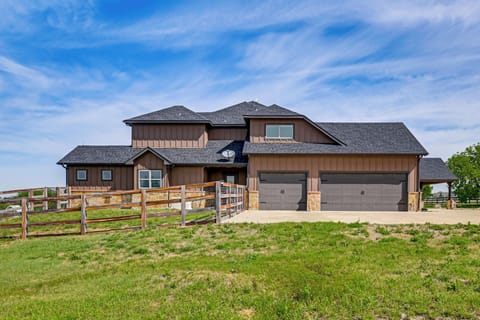 Ponder Vacation Rental | 4BR | 3BA | 3,625 Sq Ft