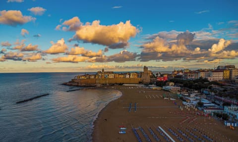 Private beach nearby, white sand, beach shuttle