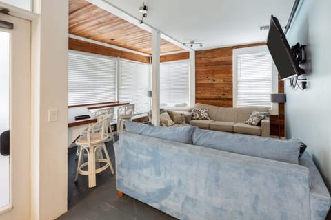House | 4 bedrooms, Internet