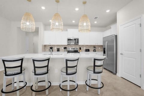 1281 Blue Island Drive (7).jpg