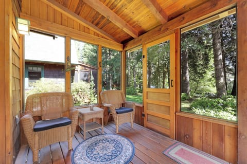 Screened in Porch w/ river views