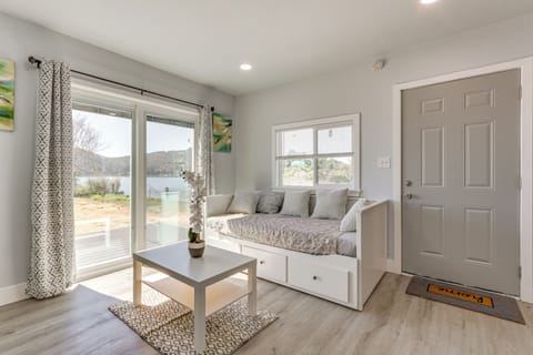 Clearlake Vacation Rental | 1BR | 1BA | 2 Steps to Enter | 450 Sq Ft