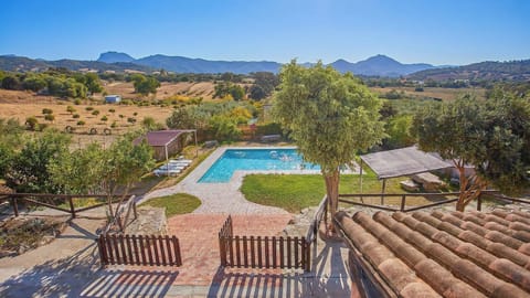 Casa Los Olivos Prado del Rey by Ruralidays
