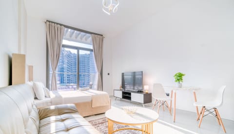 Basic Studio, City View | In-room safe, blackout drapes, iron/ironing board, free WiFi