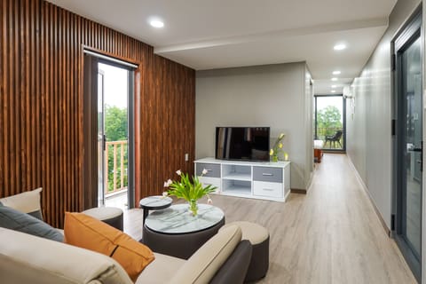 Family Room | Hypo-allergenic bedding, minibar, soundproofing, free WiFi