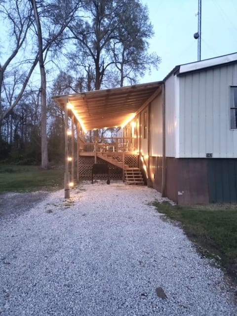 162 outside