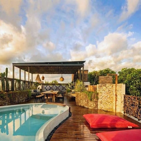Swimming pool on rooftop