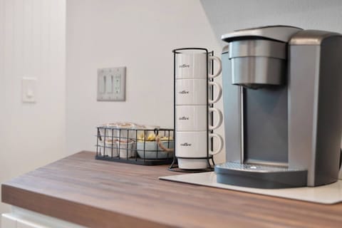 39e5f9dc c871 4945 a77b 4145a6c9636b