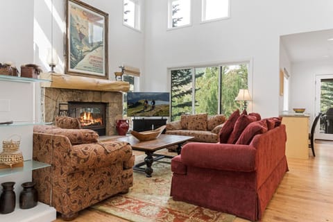 Sprawling West Vail House - Close to Slopes! House in Vail