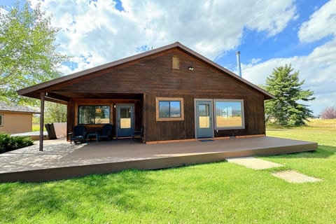 Call this charming cabin home for your next Teton adventure!