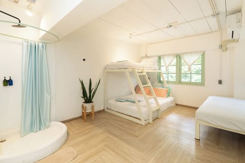 Standard Triple Room, City View