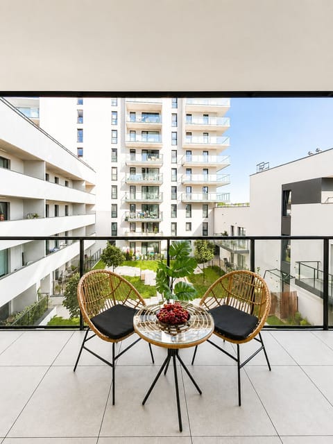 Classic Apartment, Courtyard View | Terrace/patio