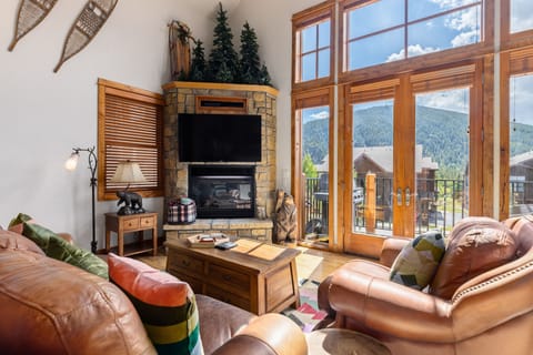 Townhome, 3 Bedrooms | Living area | Smart TV