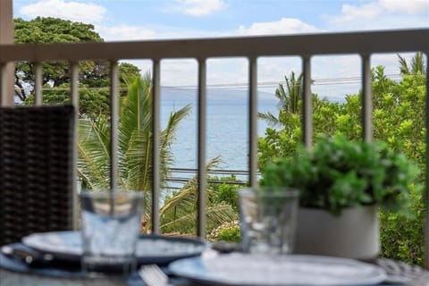 Condo, 2 Bedrooms | Property grounds