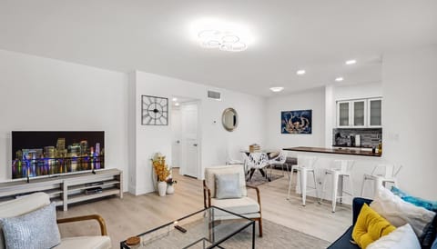 Fully furnished 2/1 in Fort Lauderdale Miami (7833)