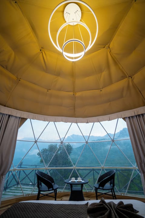 Honeymoon Suite | Free WiFi