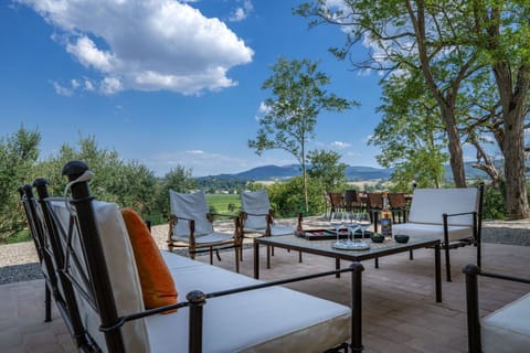 Swimming Pool, Blue, Leisure, Resort, Outdoor Furniture, Composite Material, Furniture, Thermae, Shade, Sunlounger