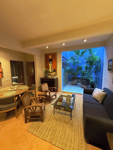 Grand Room, 2 Bedrooms | Living area | 50-inch Smart TV with cable channels, TV, pay movies