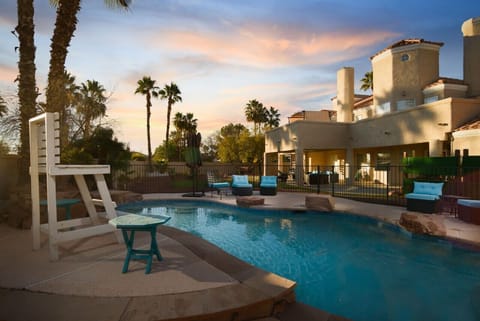 Extended Stay Oasis - Sparkling Pool