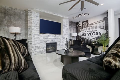 Vegas Villas Royale - Main Living Room