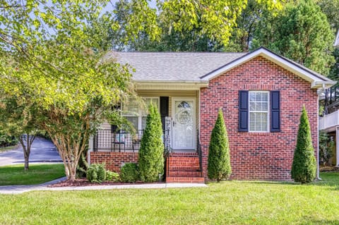 Pigeon Forge Vacation Rental "Sparkling Waters" 