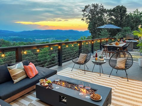 Take in breathtaking mountain views from 2 large decks