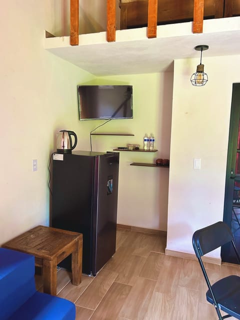 Romantic Cabin, Hill View | Down comforters, free WiFi, bed sheets