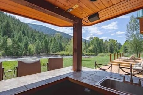 37488aa0 bb94 461b a7b5 8b14b4c05d7b