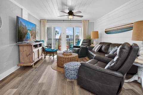 Condo, Multiple Beds (Sugar Beach Condo B-14) | Living area