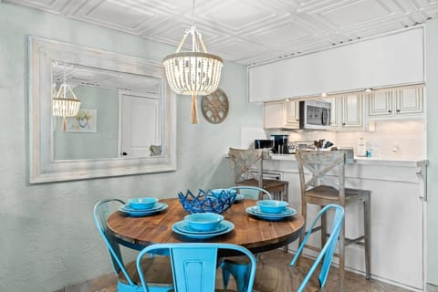 Condo, Multiple Beds (Sugar Beach Condo B-14) | Dining