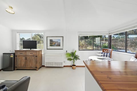 Comfort House, Bay View | In-room dining