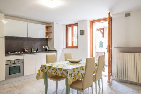 Apartment, 2 Bedrooms, Balcony | Private kitchen | Fridge, oven, stovetop, dishwasher