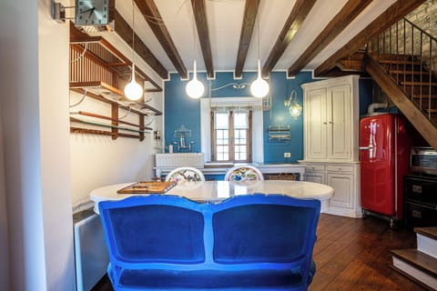 Apartment, 1 Bedroom | Living area | 32-inch flat-screen TV with cable channels, TV