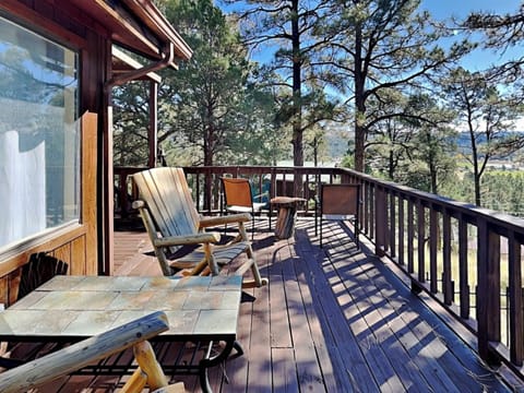 Welcome to Lowkeys Lodge!