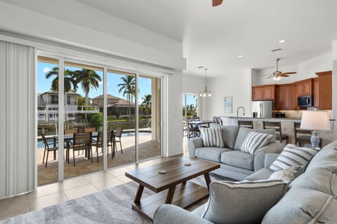 4 pane slider that opens