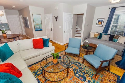 Duplex 2: open concept living area