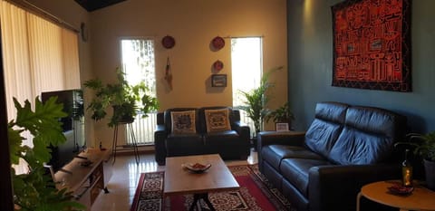 Living room
