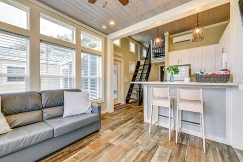 House (1 Bedroom) | Interior