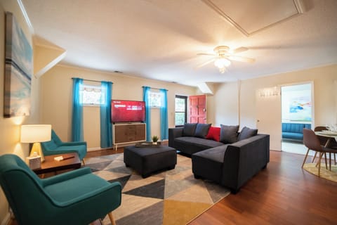 Deluxe House, 5 Bedrooms, Patio | Living area | TV