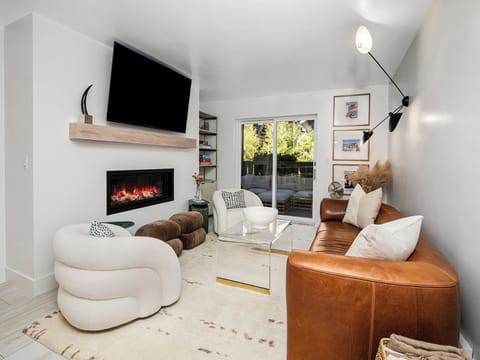 Living Room w/ Fireplace