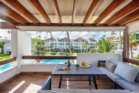 Caribbean Beach  Getaway Pool View Terrace, 2 Bdrm (1525)