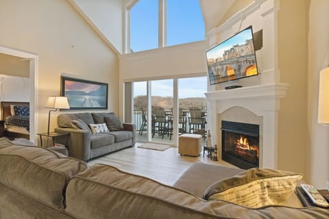Camdenton Vacation Rental | 3BR | 3BA | 1,500 Sq Ft | Step-Free Access