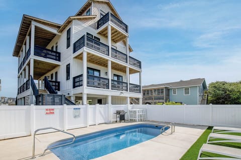 Private Pool Area