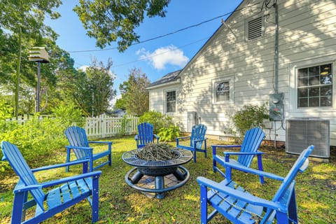 New Bern Vacation Rental | 3BR | 2BA | 1,411 Sq Ft | 5 Steps Required to Enter